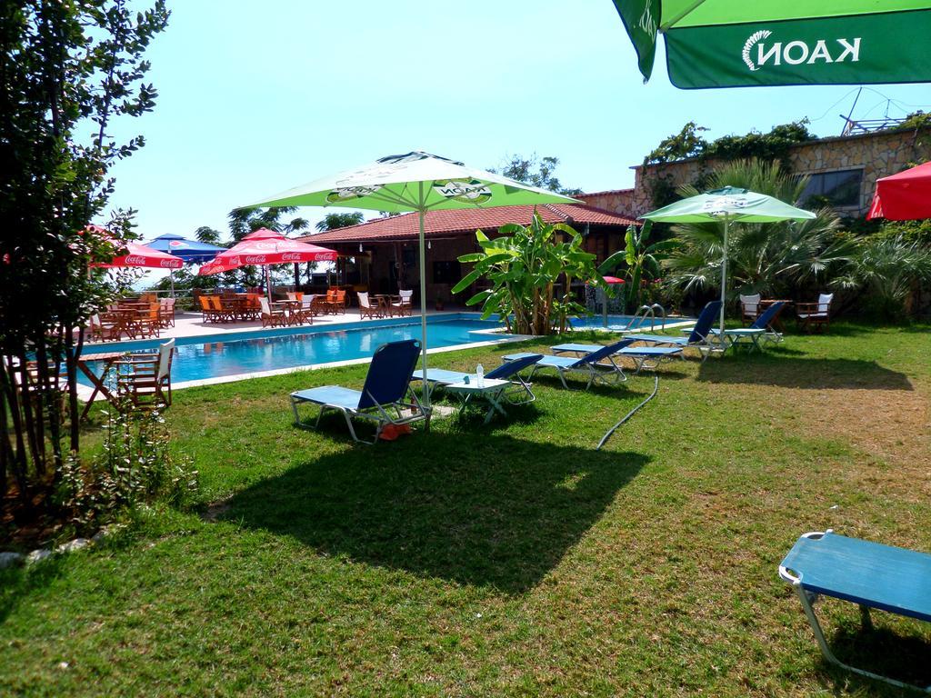 Hotel Belle Vue Dhërmi Esterno foto