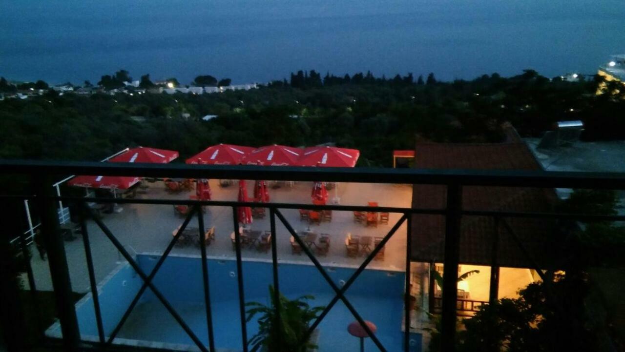 Hotel Belle Vue Dhërmi Esterno foto